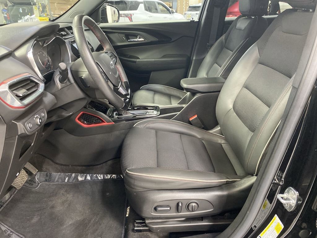 Certified 2022 Chevrolet TrailBlazer RS w/ Technology Package image 27