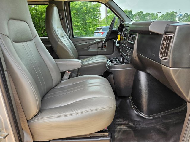 Used 2015 Chevrolet Express 2500 LS RWD image 19