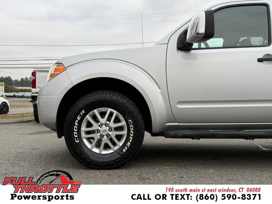 Used 2015 Nissan Frontier SV image 27