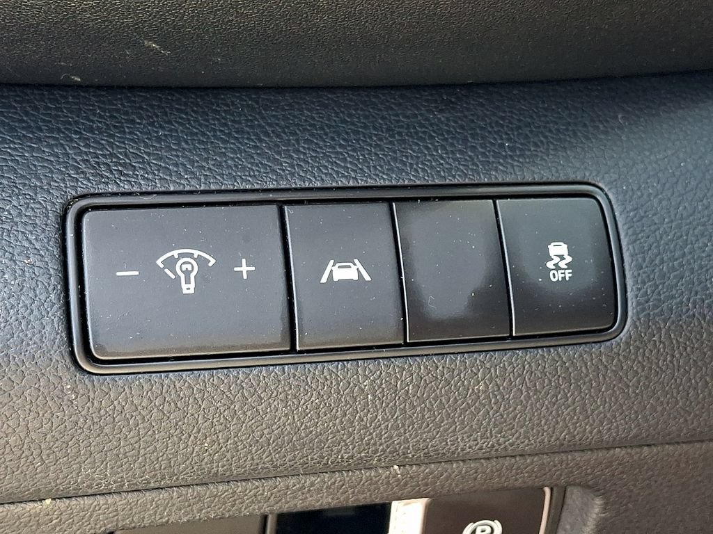 Used 2022 Hyundai Santa Fe SEL AWD/4WD image 25