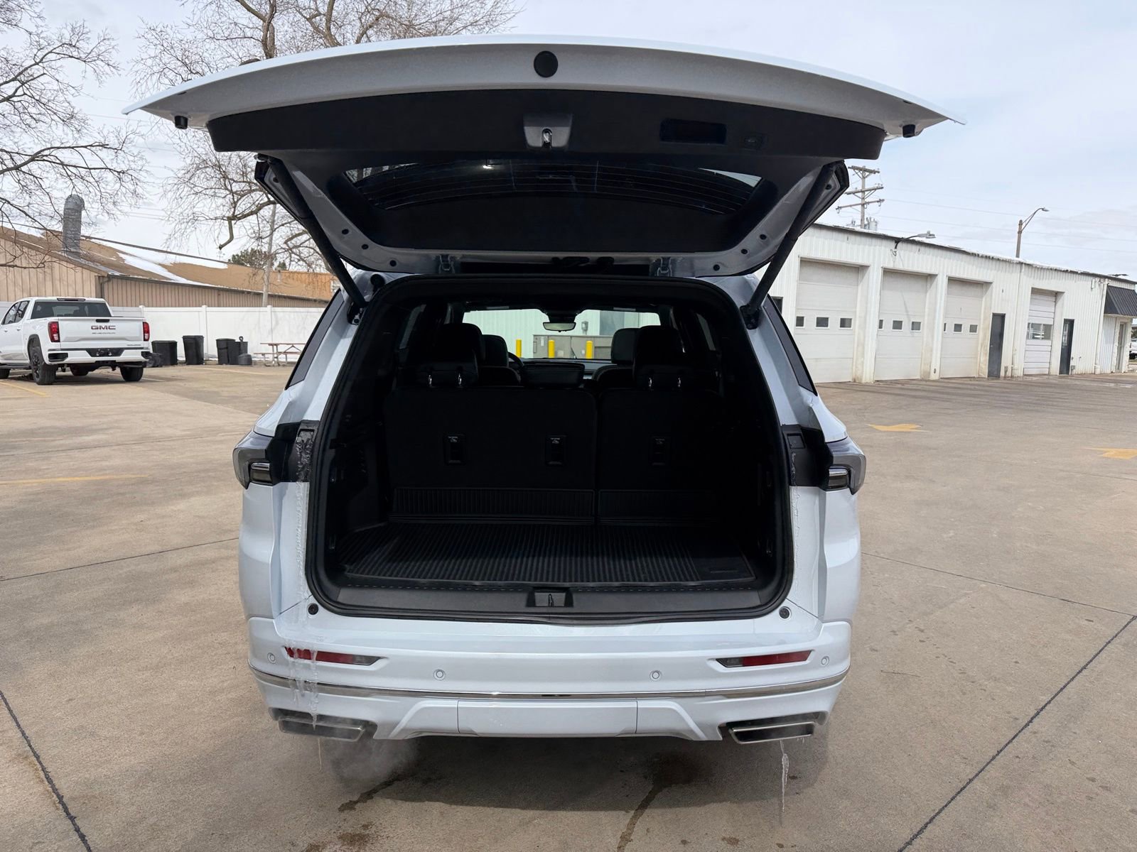 New 2026 Buick Enclave Avenir w/ Super Cruise Package image 14