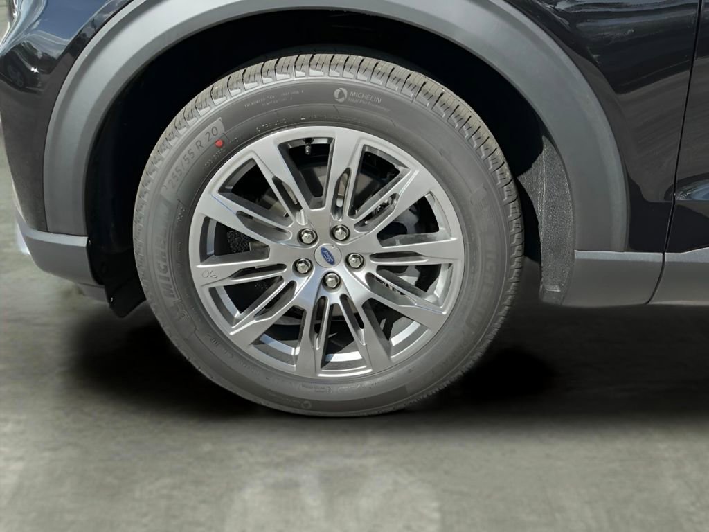 New 2026 Ford Explorer Platinum RWD image 49