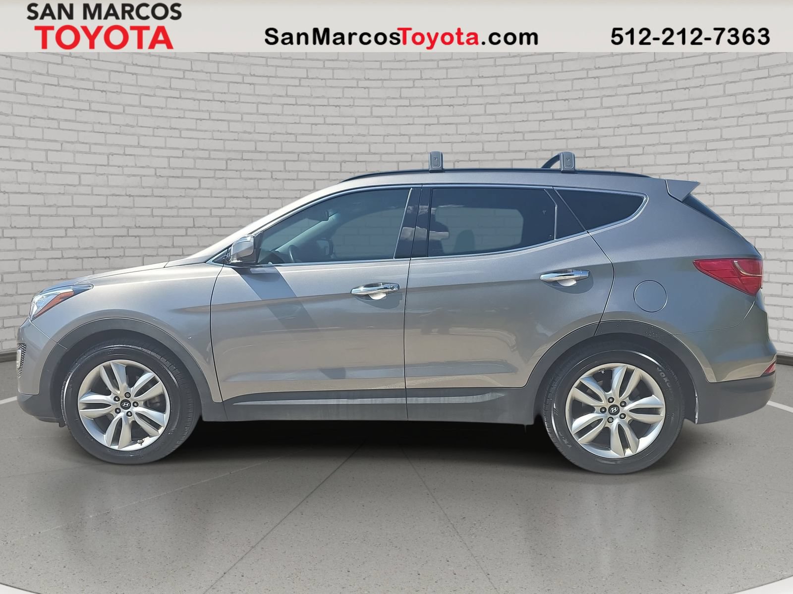 Used 2016 Hyundai Santa Fe Sport 2.0T w/ Option Group 05 FWD image 9