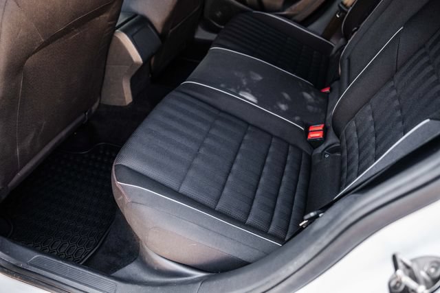 Used 2020 Volkswagen Jetta GLI FWD image 76