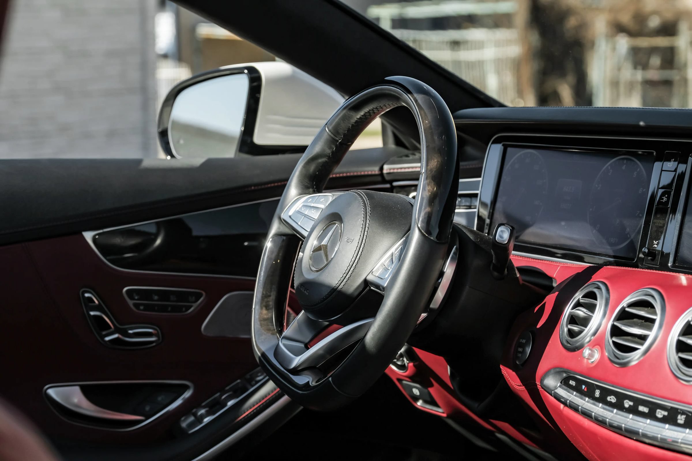 Used 2017 Mercedes-Benz S 550 Cabriolet image 24