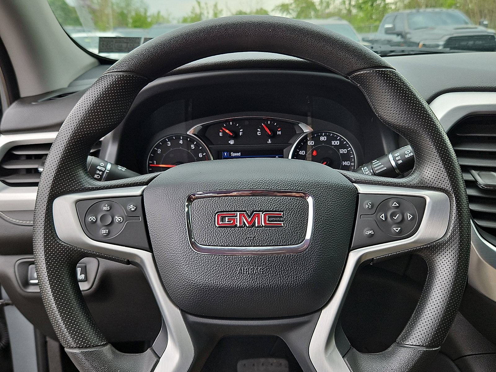 Certified 2023 GMC Acadia SLE w/ Driver Convenience Package AWD/4WD image 18