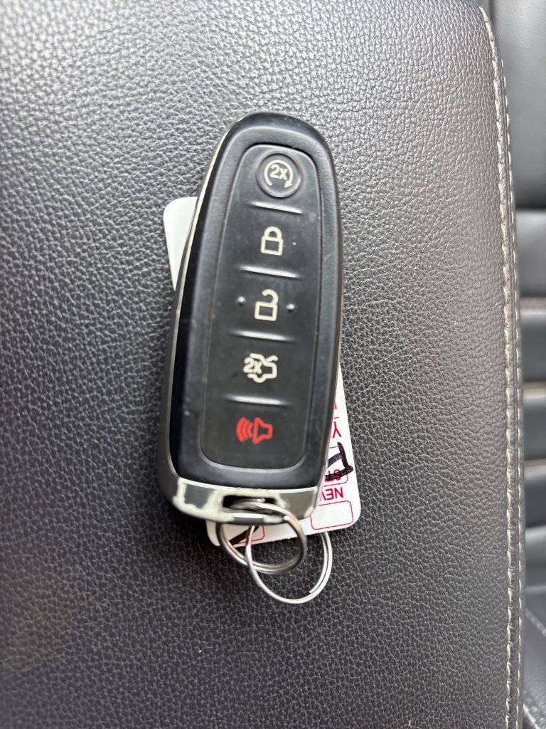 Used 2019 Ford Escape SEL FWD image 24