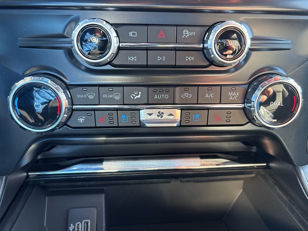 New 2026 Ford F150 Lariat w/ Equipment Group 501A Mid image 23