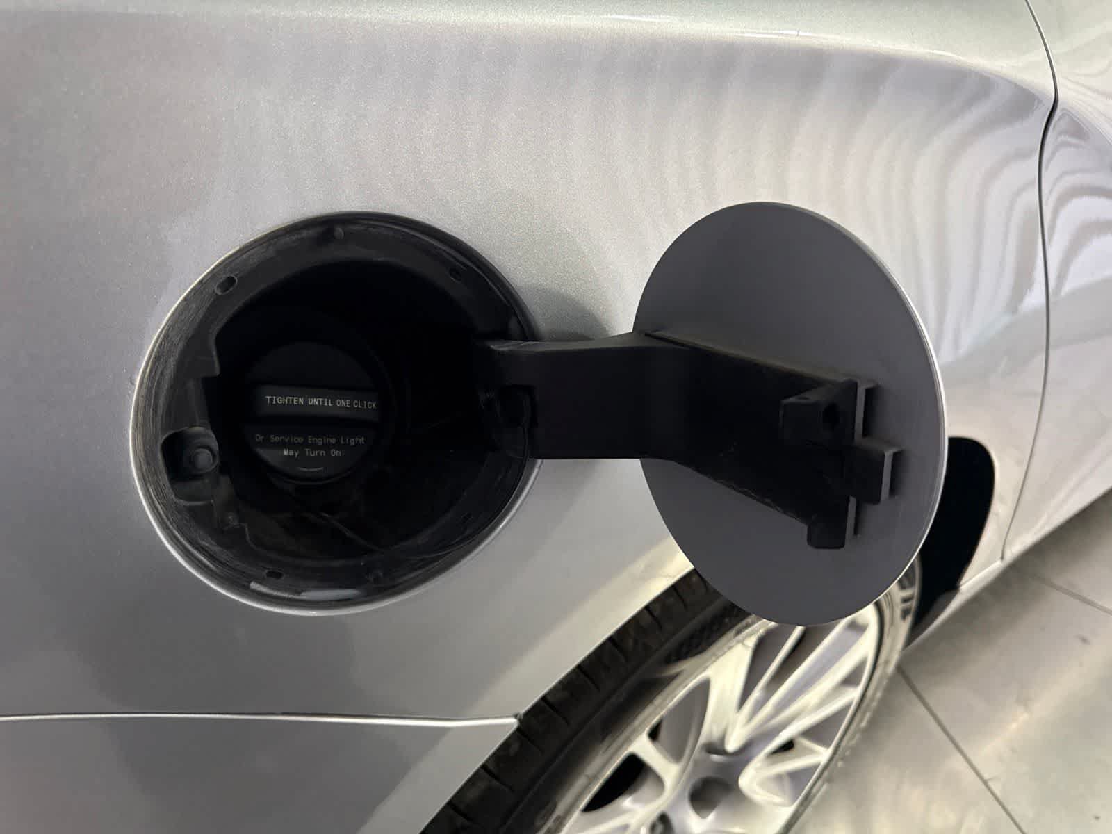 Used 2017 Chevrolet Impala LS FWD image 13