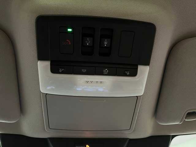 Certified 2022 Nissan Pathfinder Platinum w/ Cargo Package image 15