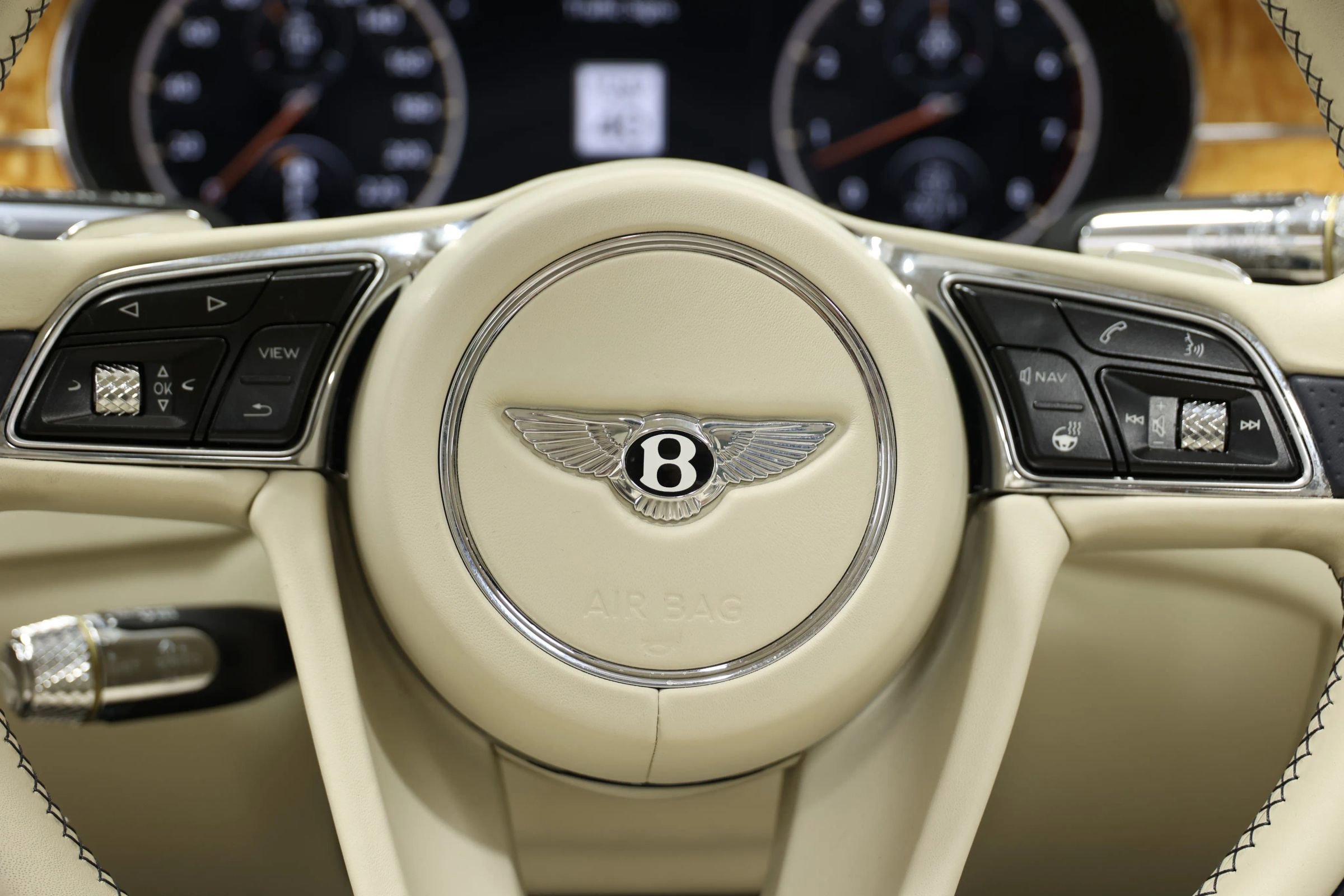 Used 2020 Bentley Flying Spur W12 w/ First Edition Specification image 29