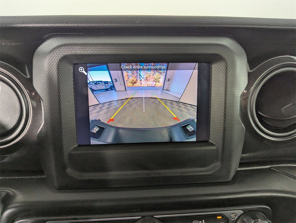 Used 2022 Jeep Gladiator Sport image 26