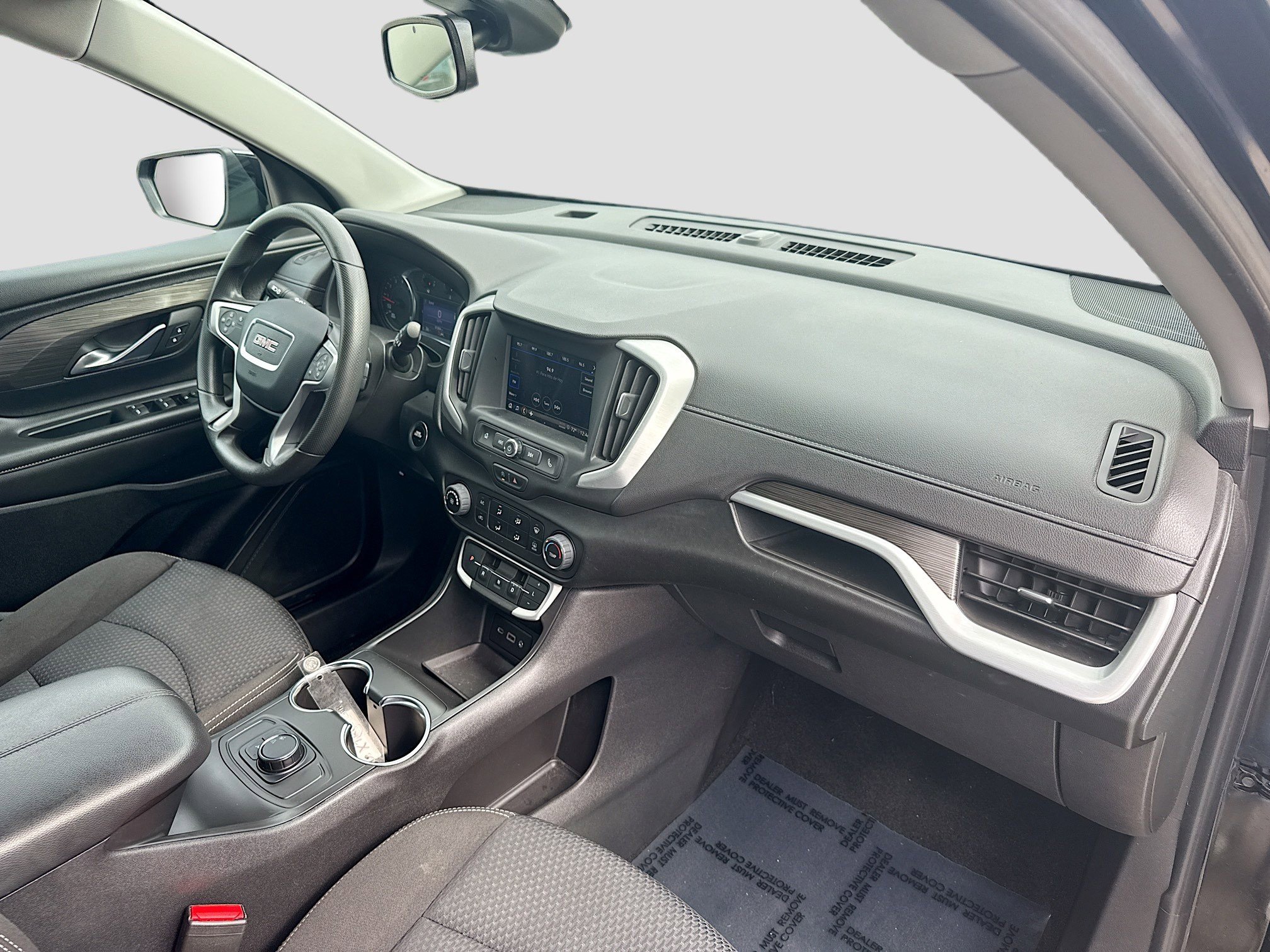 Used 2022 GMC Terrain SLE image 32