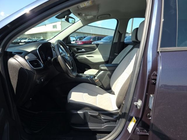 Used 2018 Chevrolet Equinox LS FWD image 12