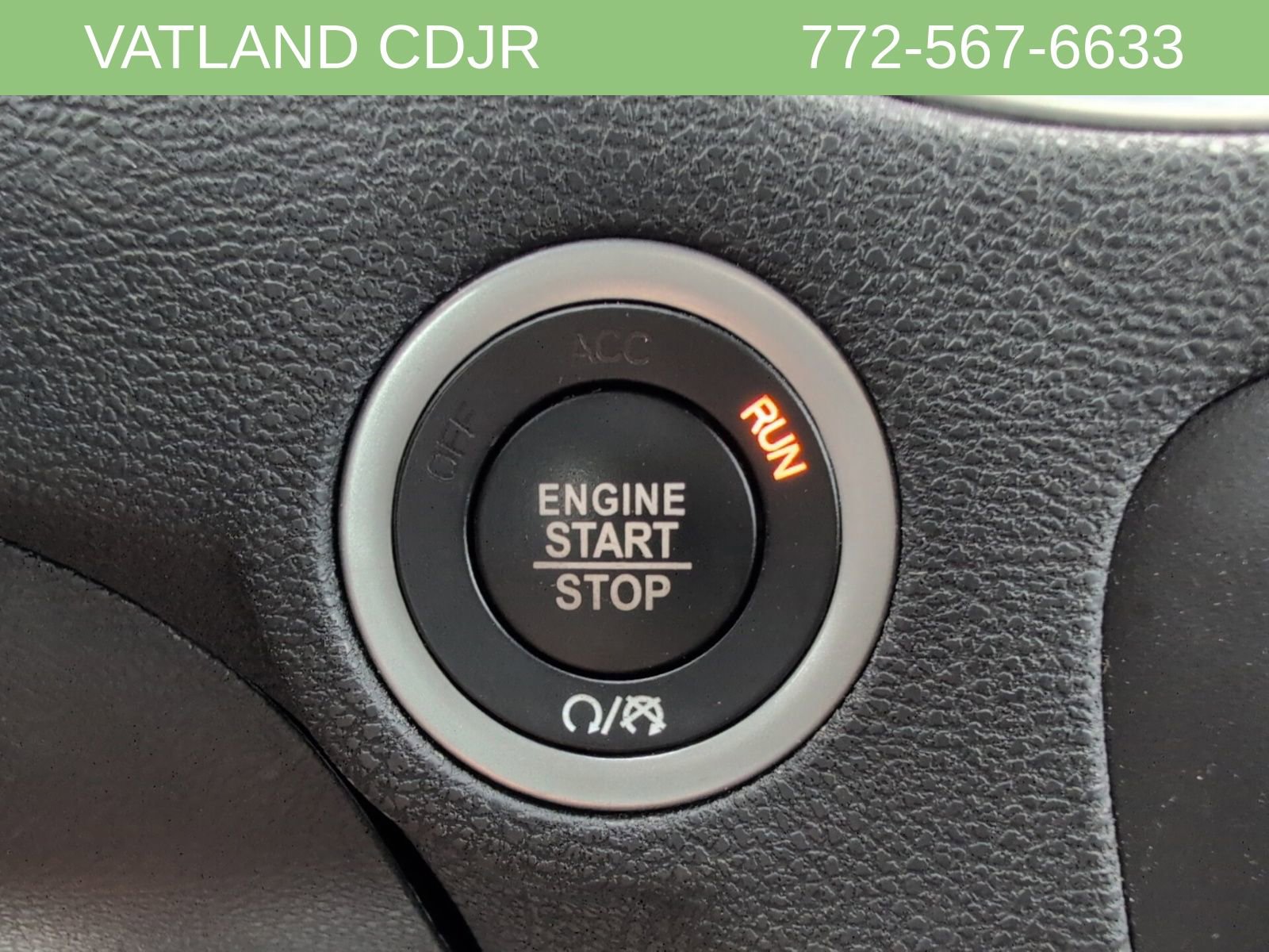 Used 2018 Dodge Charger SXT w/ Blacktop Package image 27