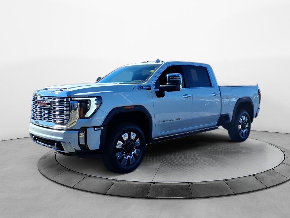 Used 2024 GMC Sierra 2500 Denali w/ Denali Reserve Package image 3