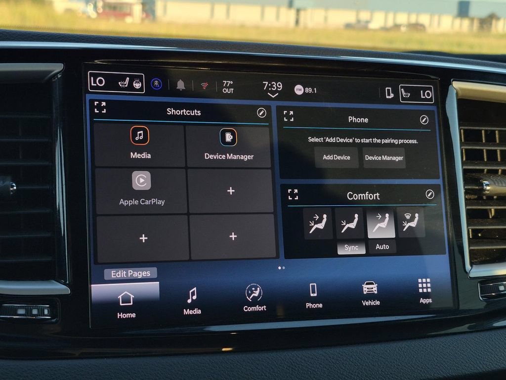 Used 2025 Chrysler Pacifica Select FWD image 25