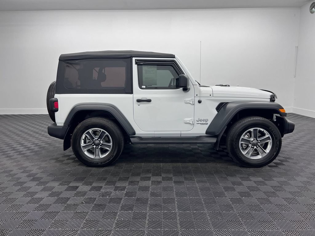 Used 2018 Jeep Wrangler Sport AWD/4WD image 8