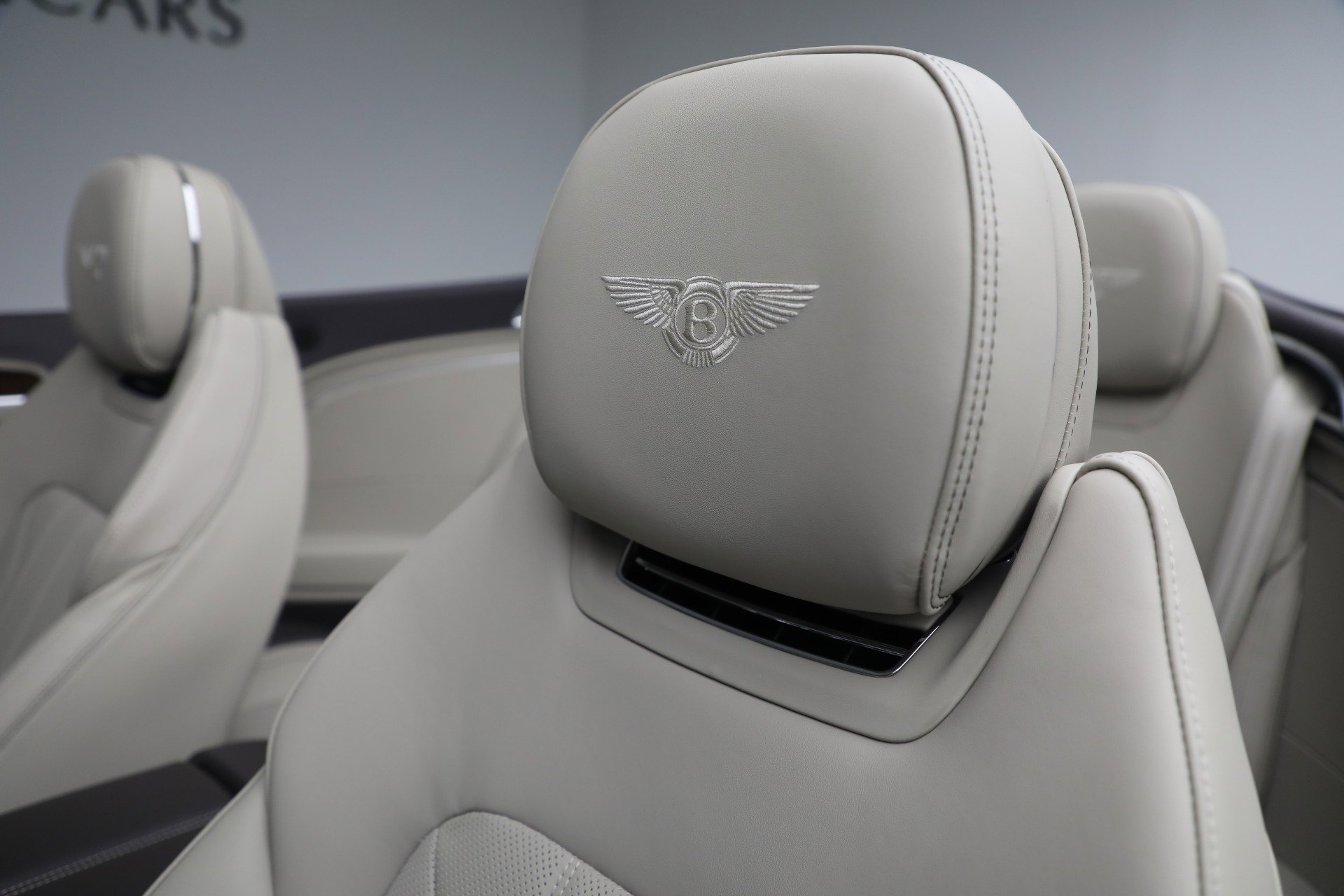 New 2026 Bentley Continental GTC AWD/4WD image 26