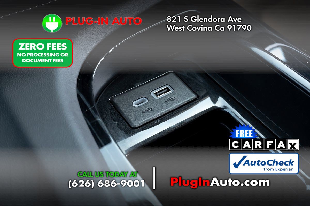 Used 2023 Cadillac Escalade Sport w/ Touring Package AWD/4WD image 30