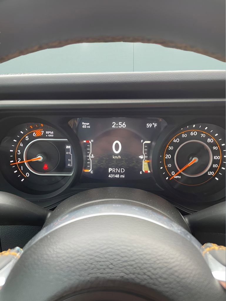 Used 2024 Jeep Wrangler Unlimited Sahara AWD/4WD image 21