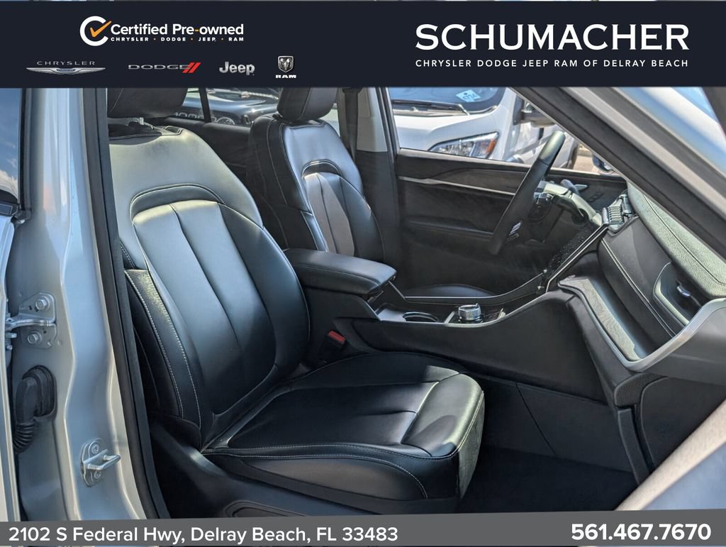 Certified 2024 Jeep Grand Cherokee Limited AWD/4WD image 20