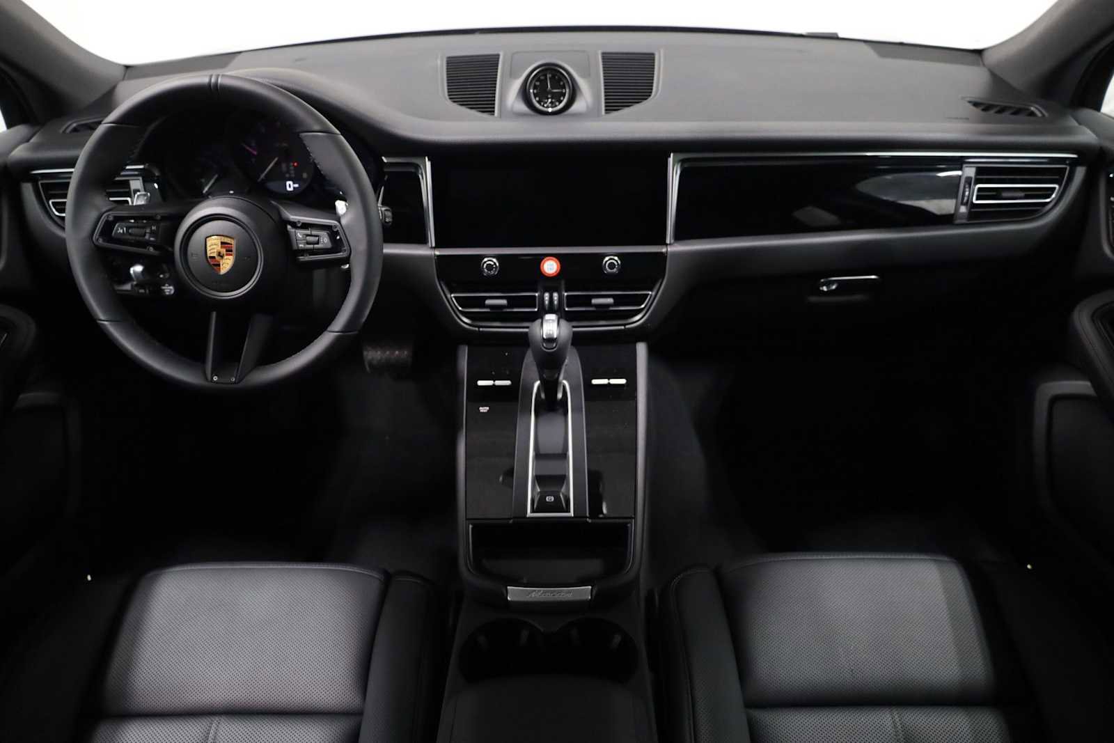 New 2026 Porsche Macan image 26