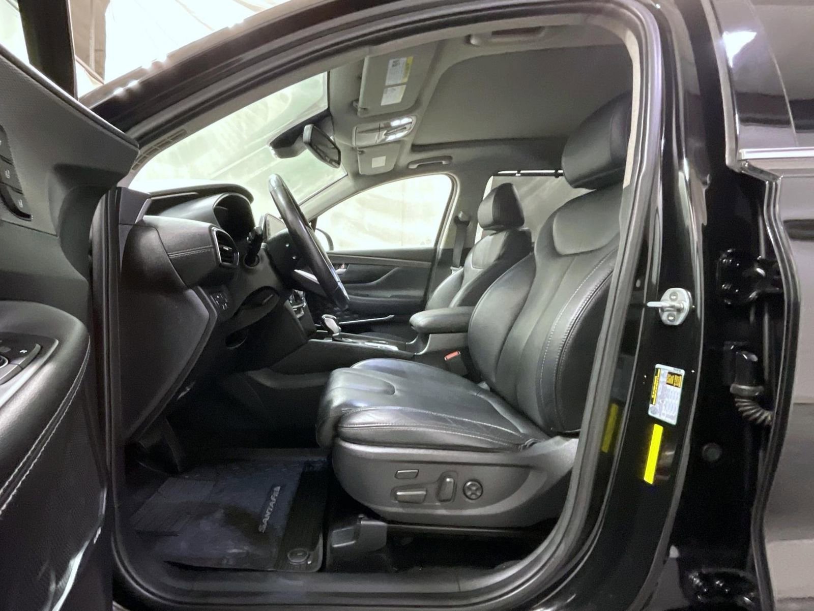 Used 2020 Hyundai Santa Fe Limited image 10