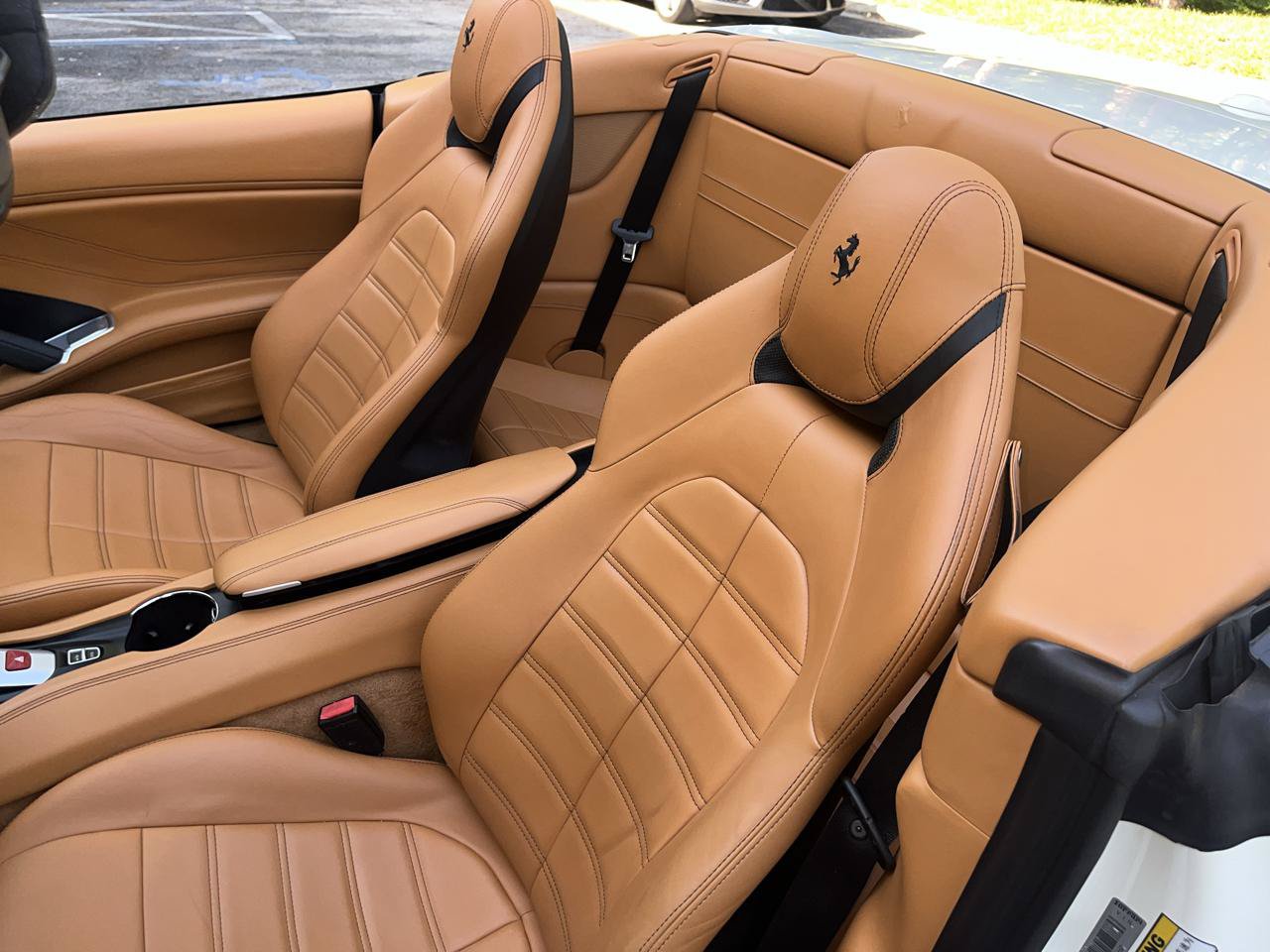 Used 2016 Ferrari California T RWD image 33