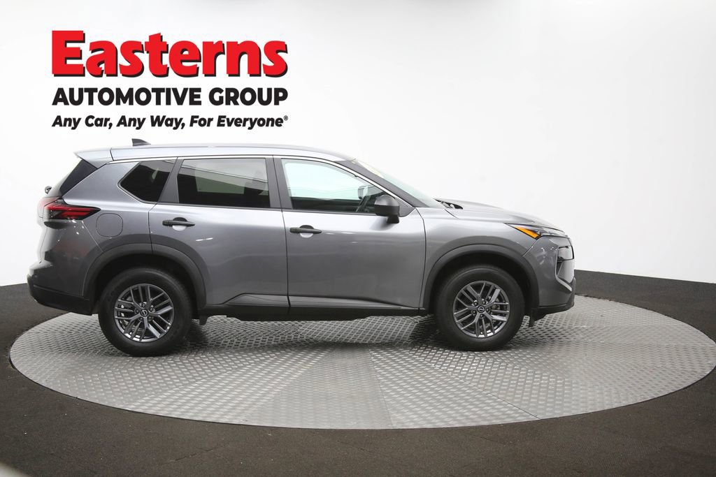 Used 2024 Nissan Rogue S image 46