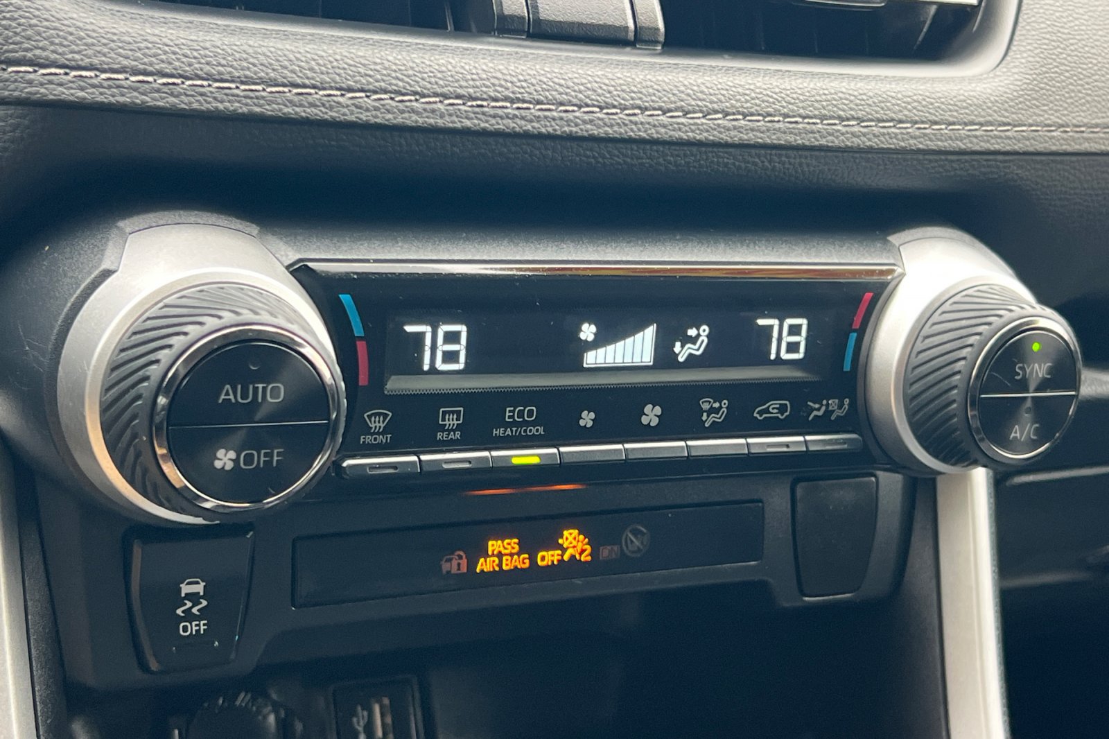 Certified 2024 Toyota RAV4 LE AWD/4WD image 20