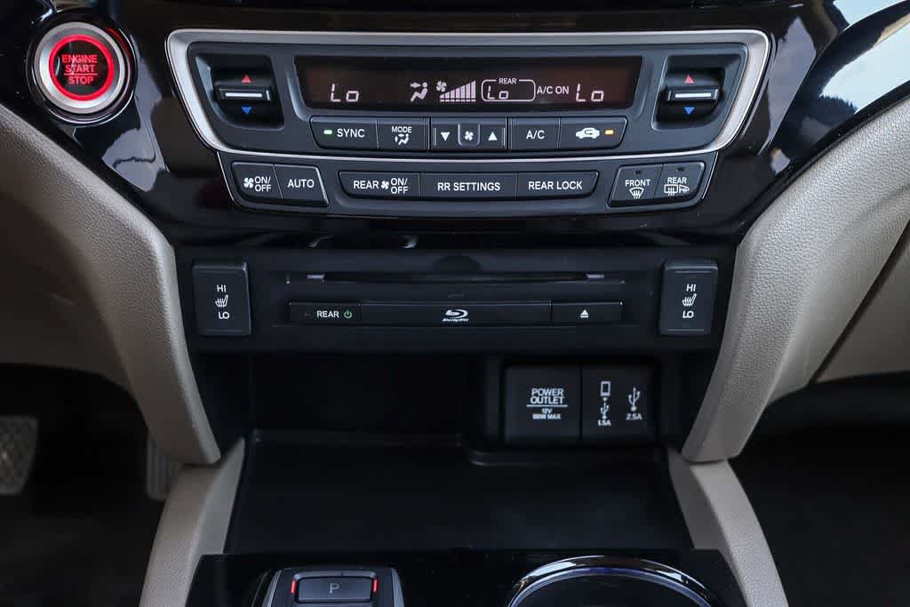 Used 2017 Honda Pilot Touring image 14