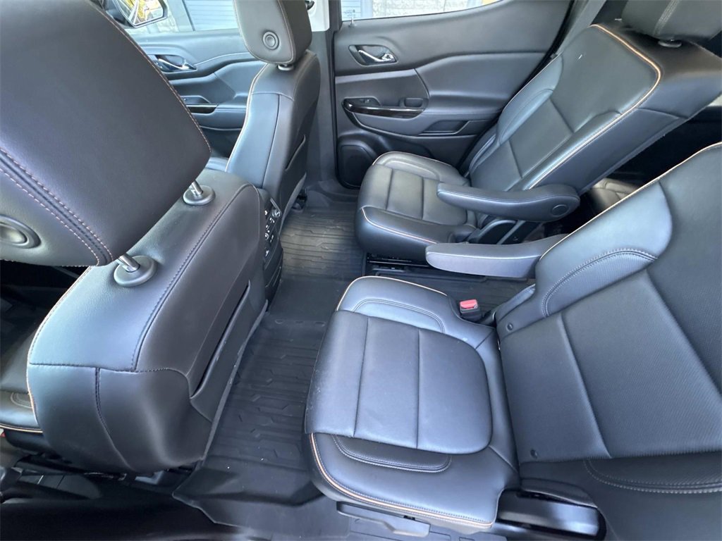 Used 2023 GMC Acadia AT4 w/ Technology Package image 19