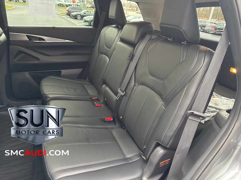 Used 2023 INFINITI QX60 Luxe w/ Cargo Package image 13