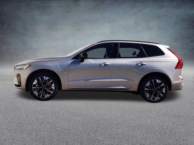 New 2026 Volvo XC60 T8 Plus w/ Climate Package AWD/4WD image 4