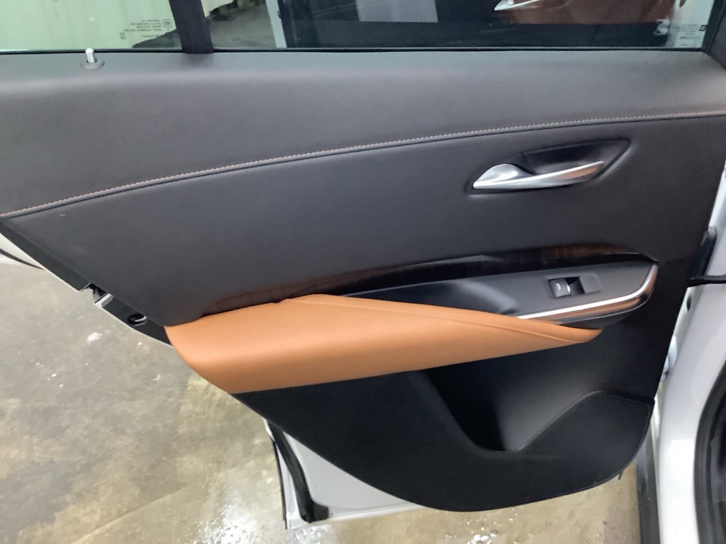 Used 2023 Cadillac XT4 Premium Luxury image 24