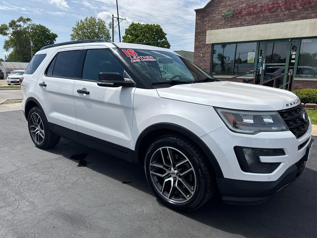Used 2016 Ford Explorer Sport w/ Equipment Group 401A AWD/4WD image 2