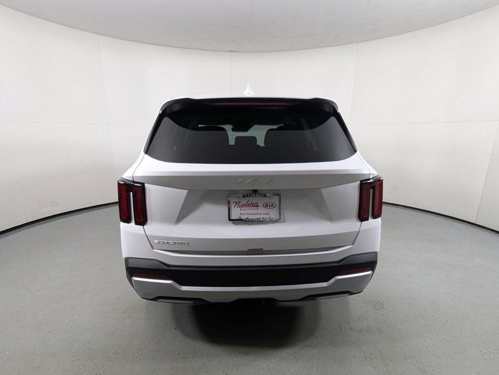 New 2025 Kia Sorento LX image 7