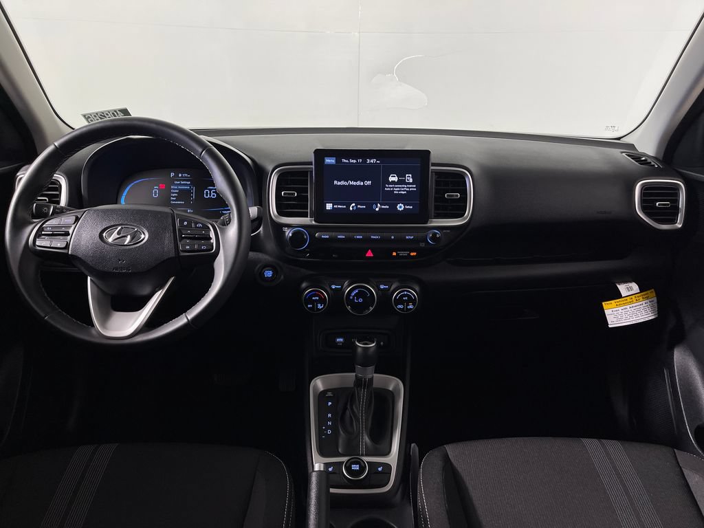 Certified 2026 Hyundai Venue SEL FWD image 15