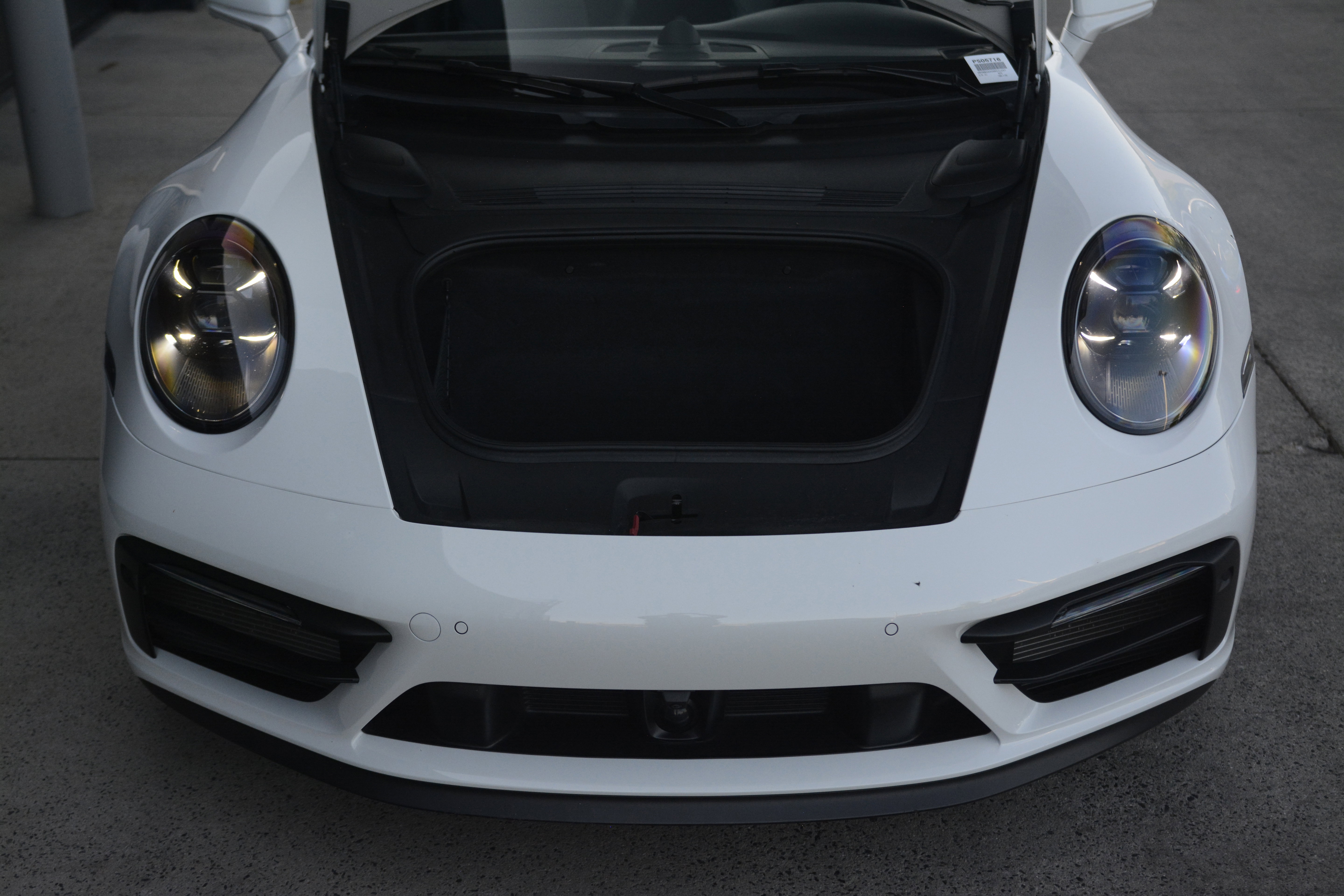 Certified 2022 Porsche 911 Targa 4 GTS AWD/4WD image 33