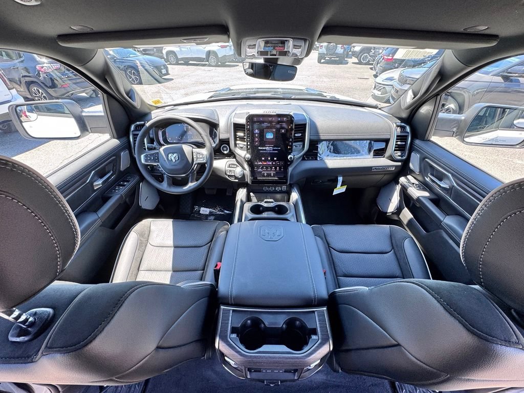 New 2026 RAM 1500 Laramie AWD/4WD image 25