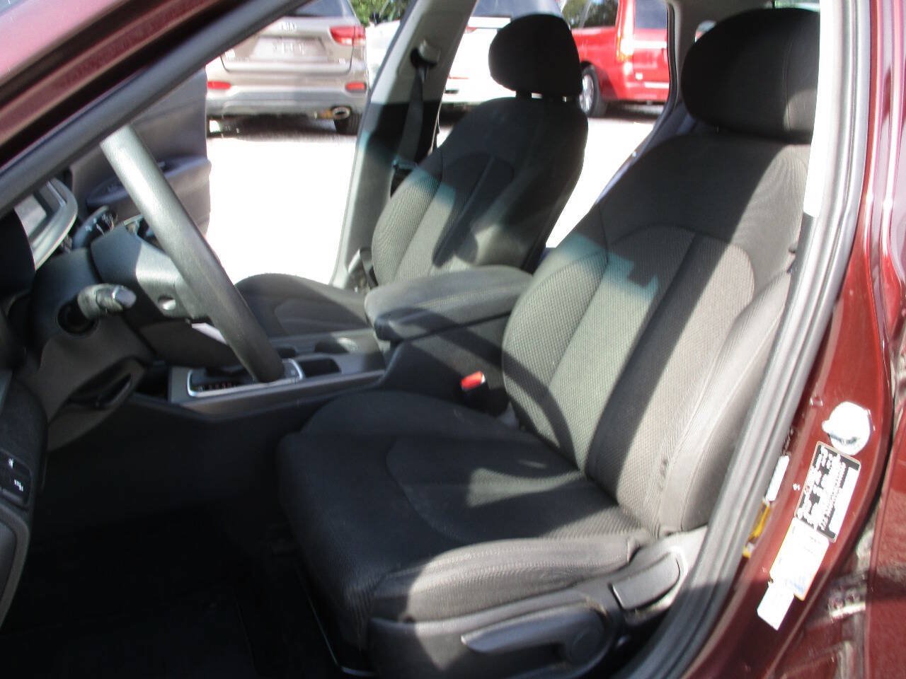 Used 2020 Kia Optima LX FWD image 19