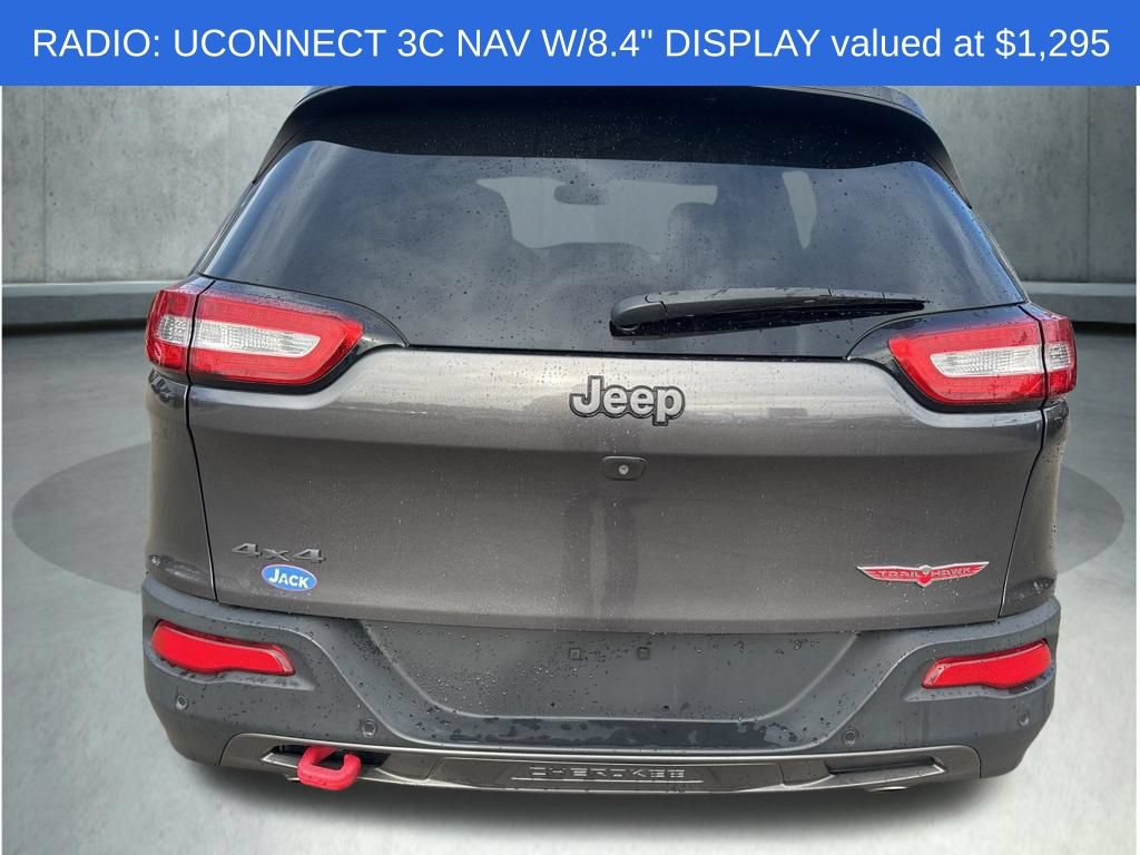 Used 2018 Jeep Cherokee Trailhawk w/ Cold Weather Group AWD/4WD image 6