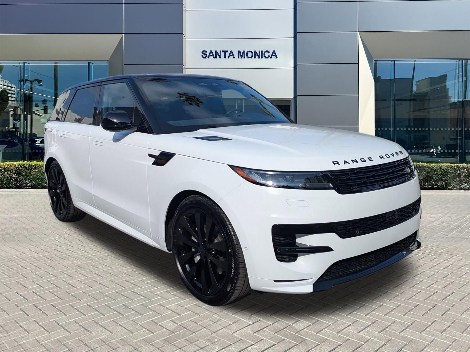 New 2026 Land Rover Range Rover Sport Dynamic SE AWD/4WD image 7