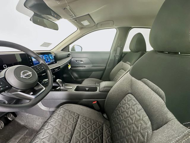 Used 2026 Nissan Kicks SV image 22