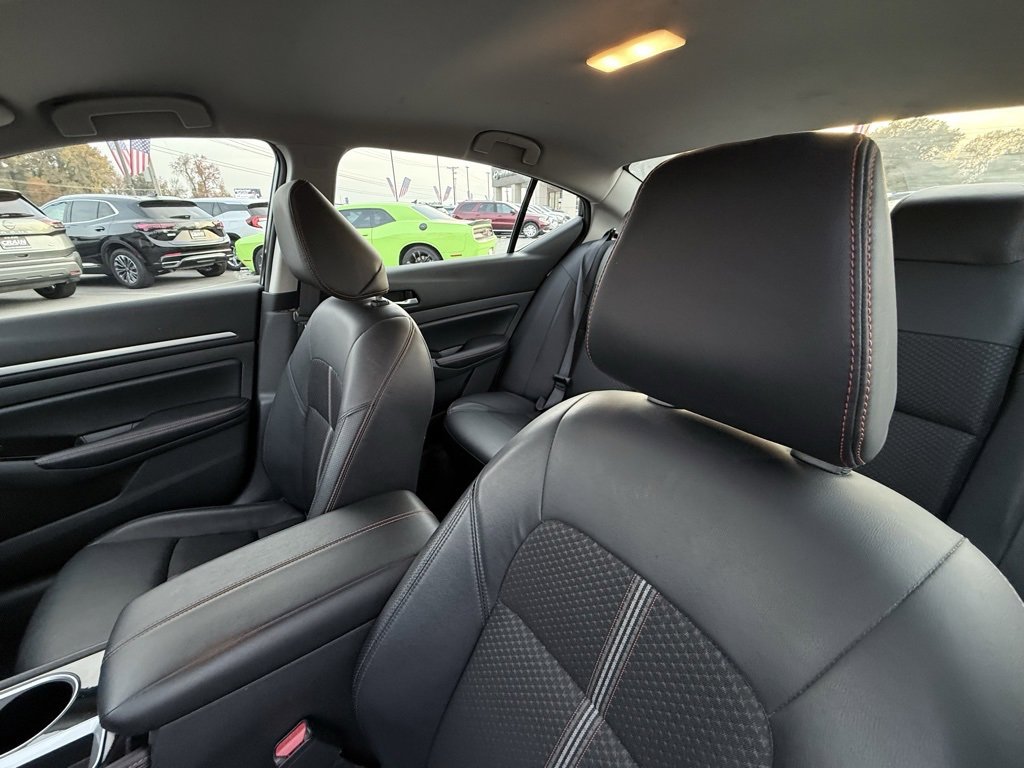 Used 2024 Nissan Altima 2.5 SR image 23