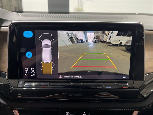 Used 2025 Volkswagen Atlas SE image 26