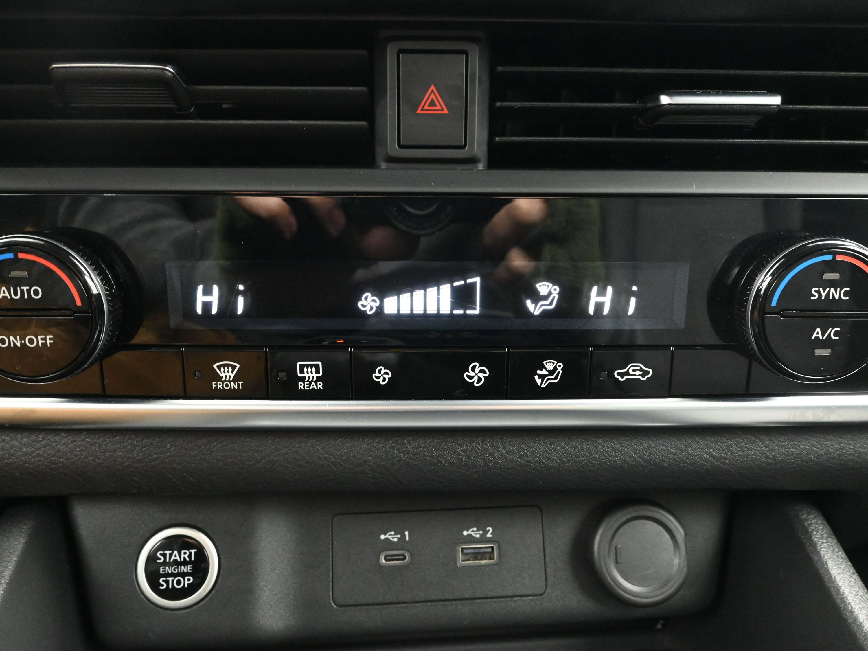 Used 2023 Nissan Rogue SV image 17