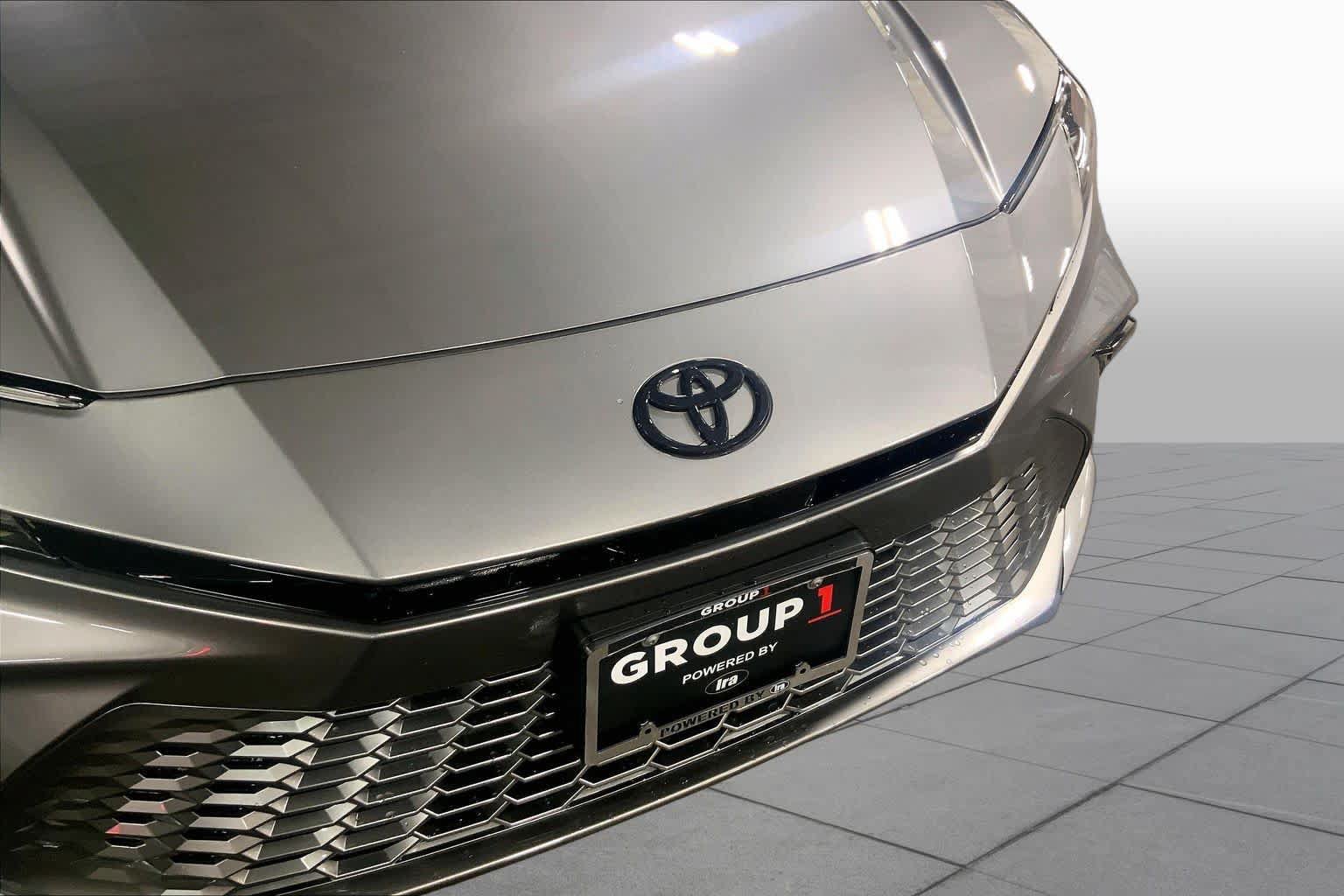 Used 2026 Toyota Camry XSE AWD/4WD image 30