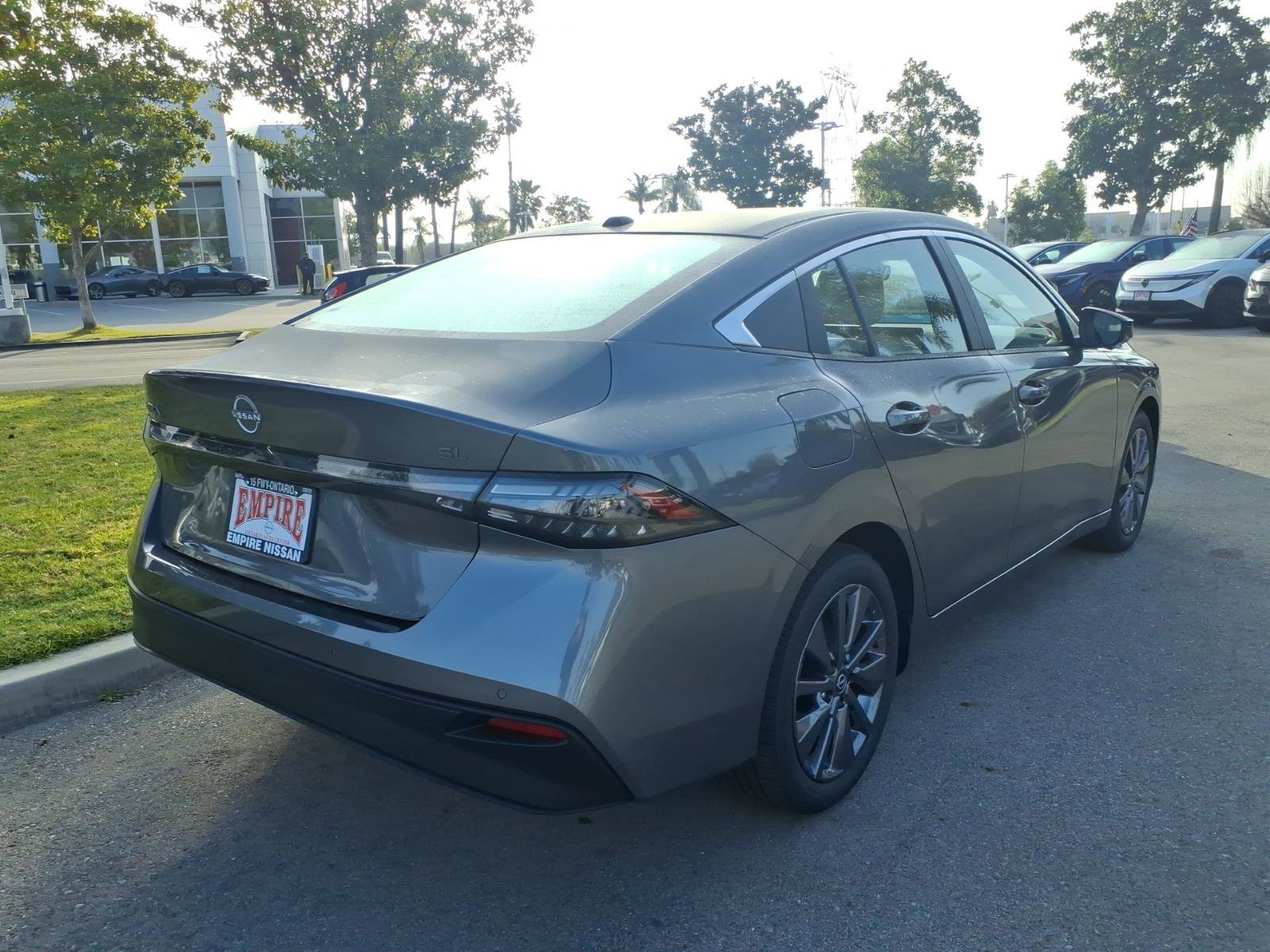 New 2026 Nissan Sentra SL FWD image 7